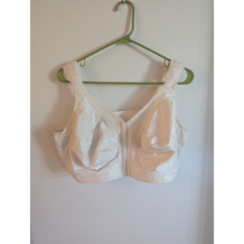 Playtex 18 Hour Front-Close Wirefree Bra Flex Back Women Comfort Strap Size 48C